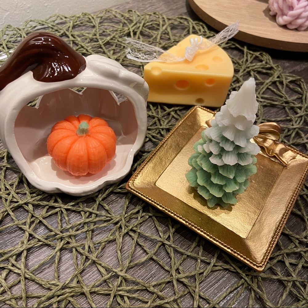 Handmade - Pumpkin candle cheese candle and christmas pine tree candle